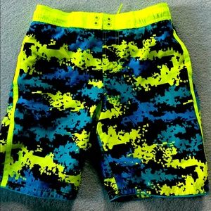 Nike boys swim trunks. Med, lined , pockets